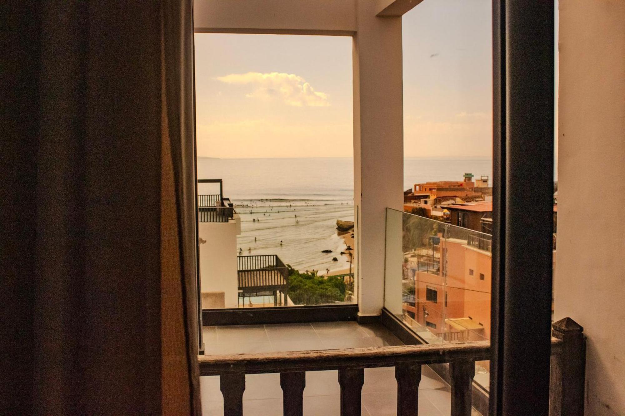Bed and Breakfast Seaside House Эмуан Экстерьер фото