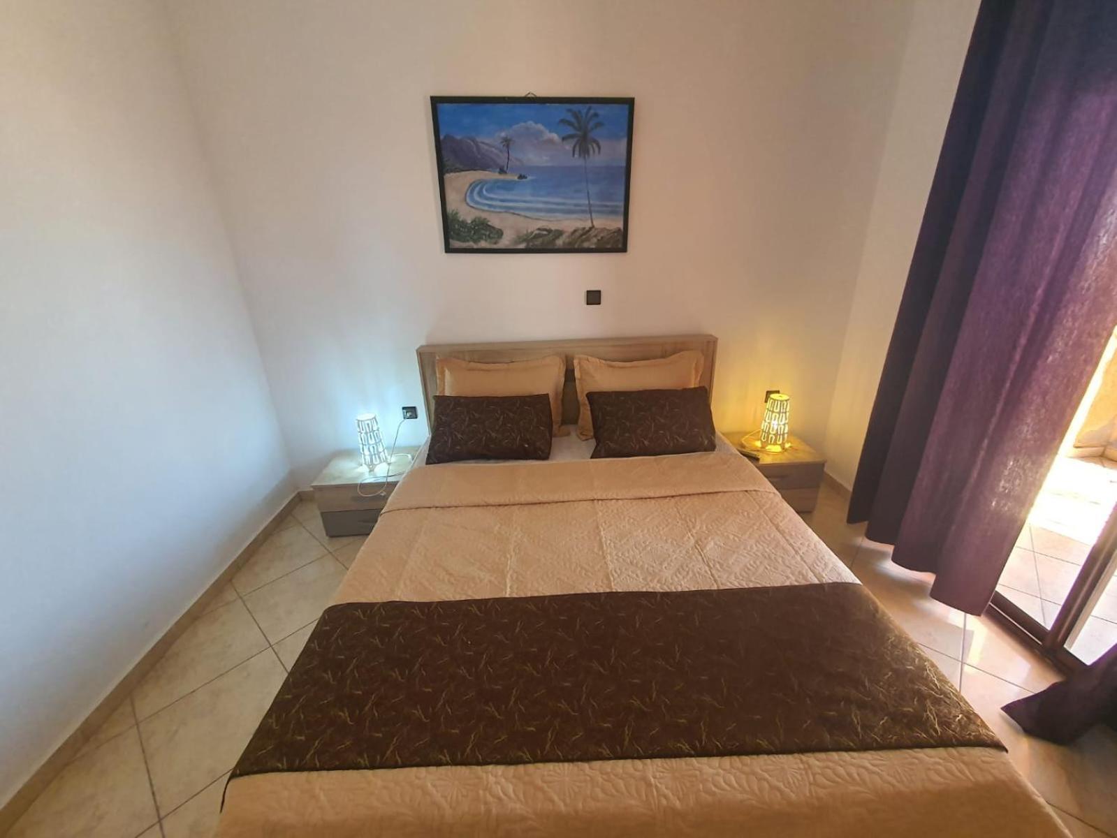 Bed and Breakfast Seaside House Эмуан Экстерьер фото